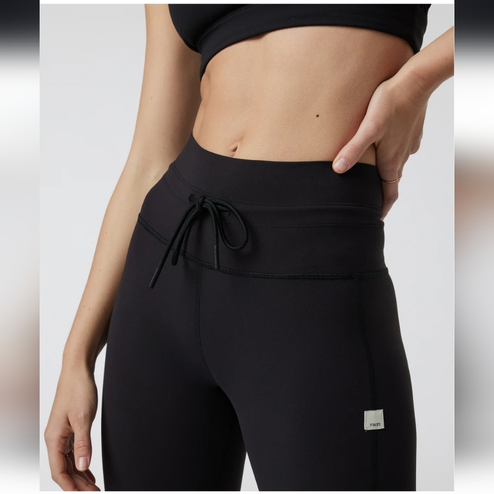 Vuori Black Daily Legging Pants